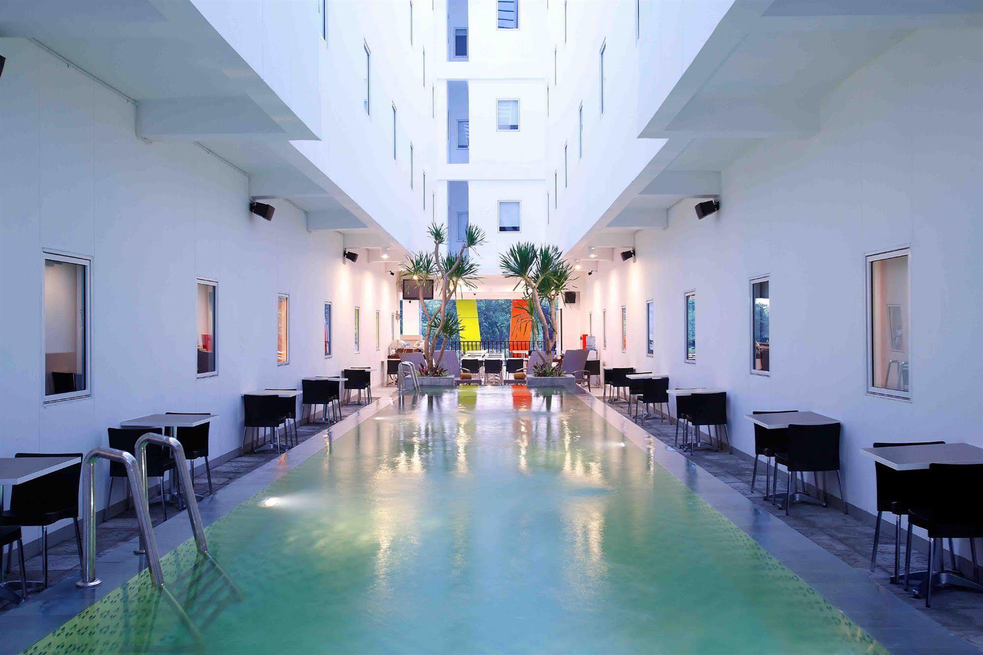 Amaris Hotel Sunset Road - Bali Кута Екстер'єр фото