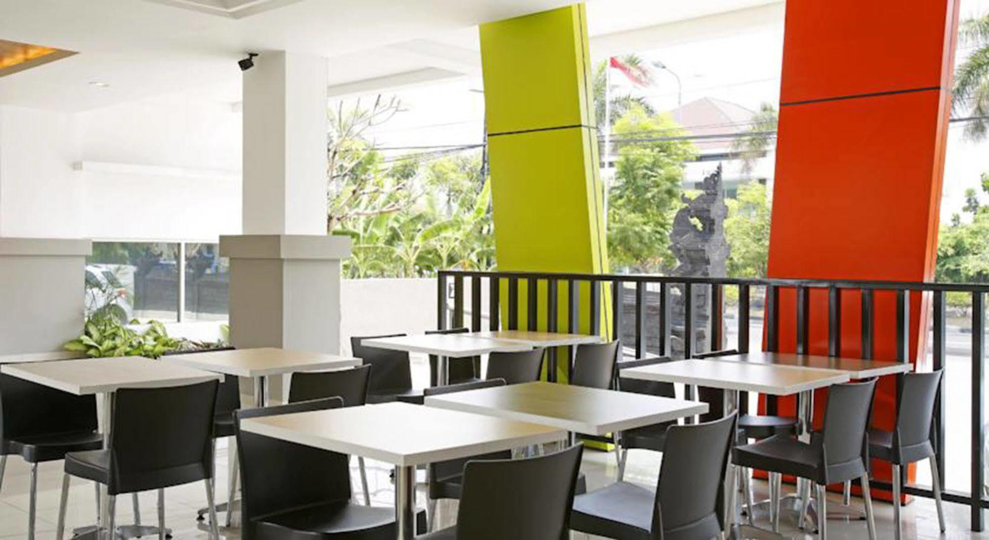Amaris Hotel Sunset Road - Bali Кута Екстер'єр фото